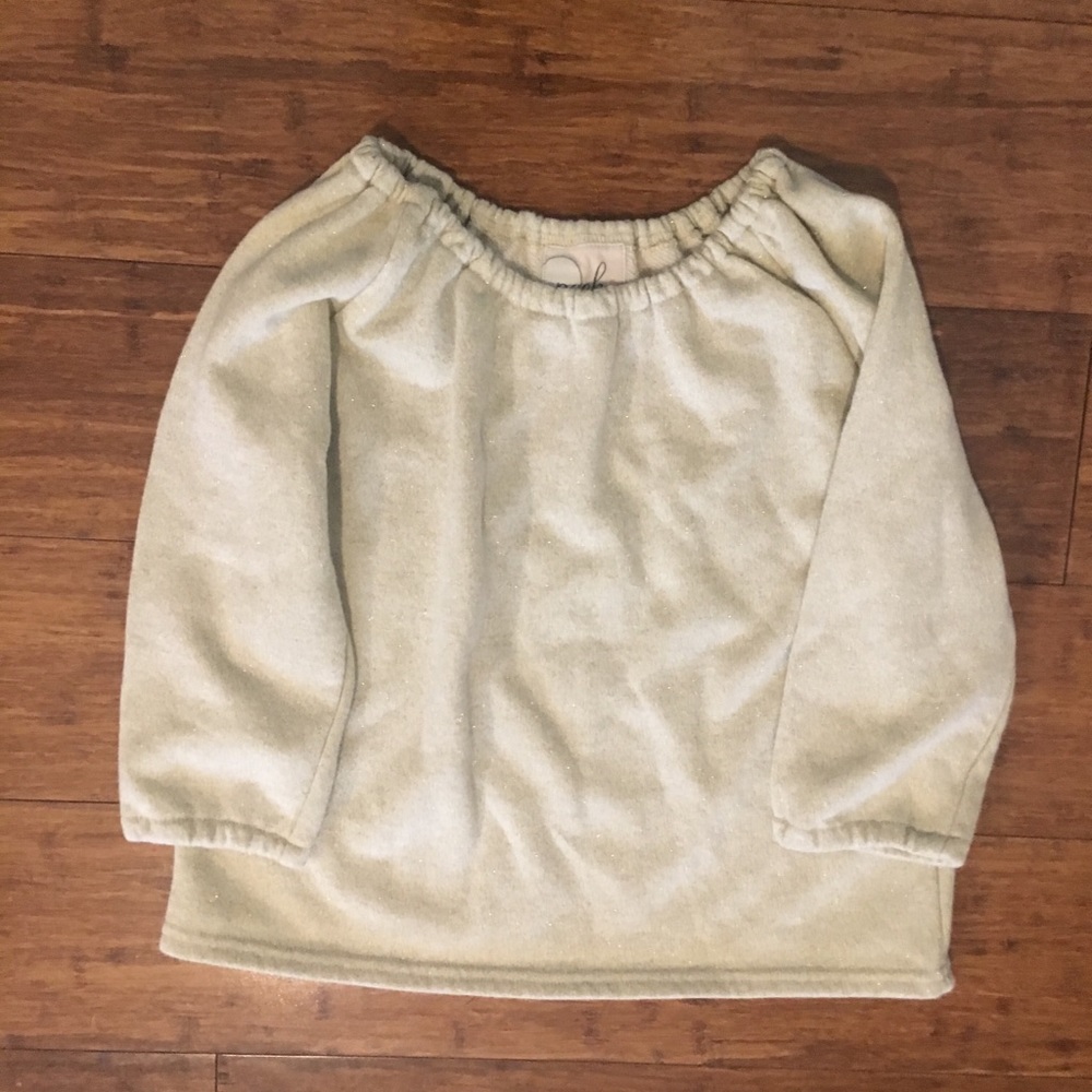 Peek. Cream sweater/Gold metallic threads. Sz 4-5